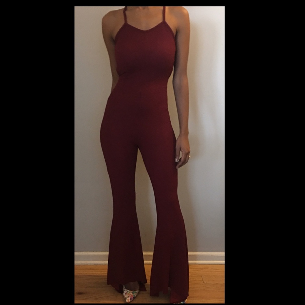 Burgundy fitted lace-up jumper